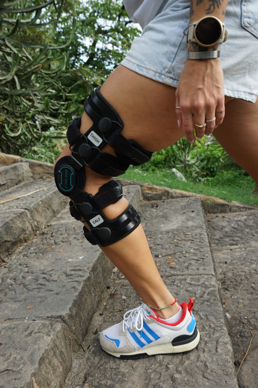 Lightweight Knee Brace